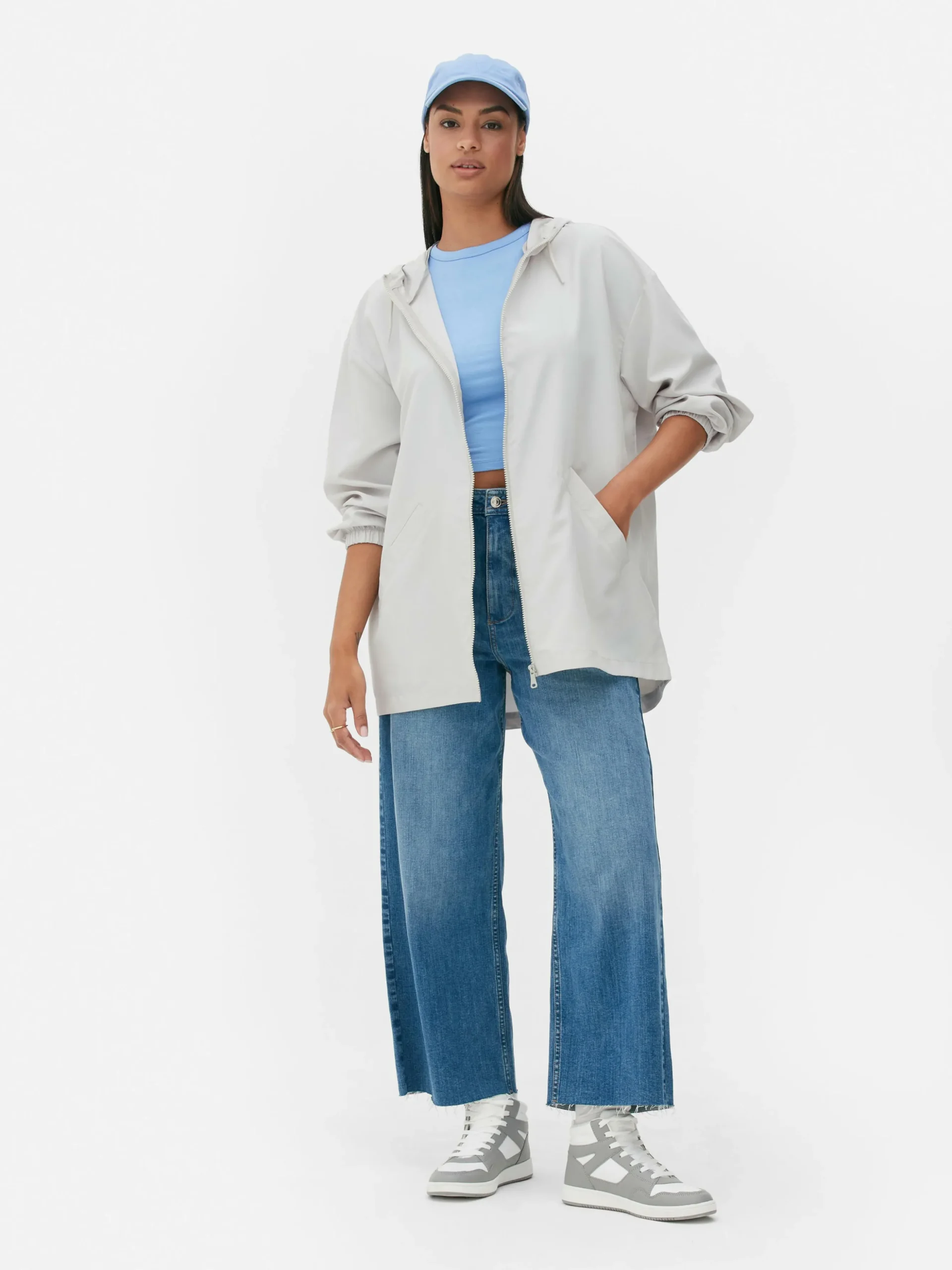 Parka Impermeable Ligera Con Capucha