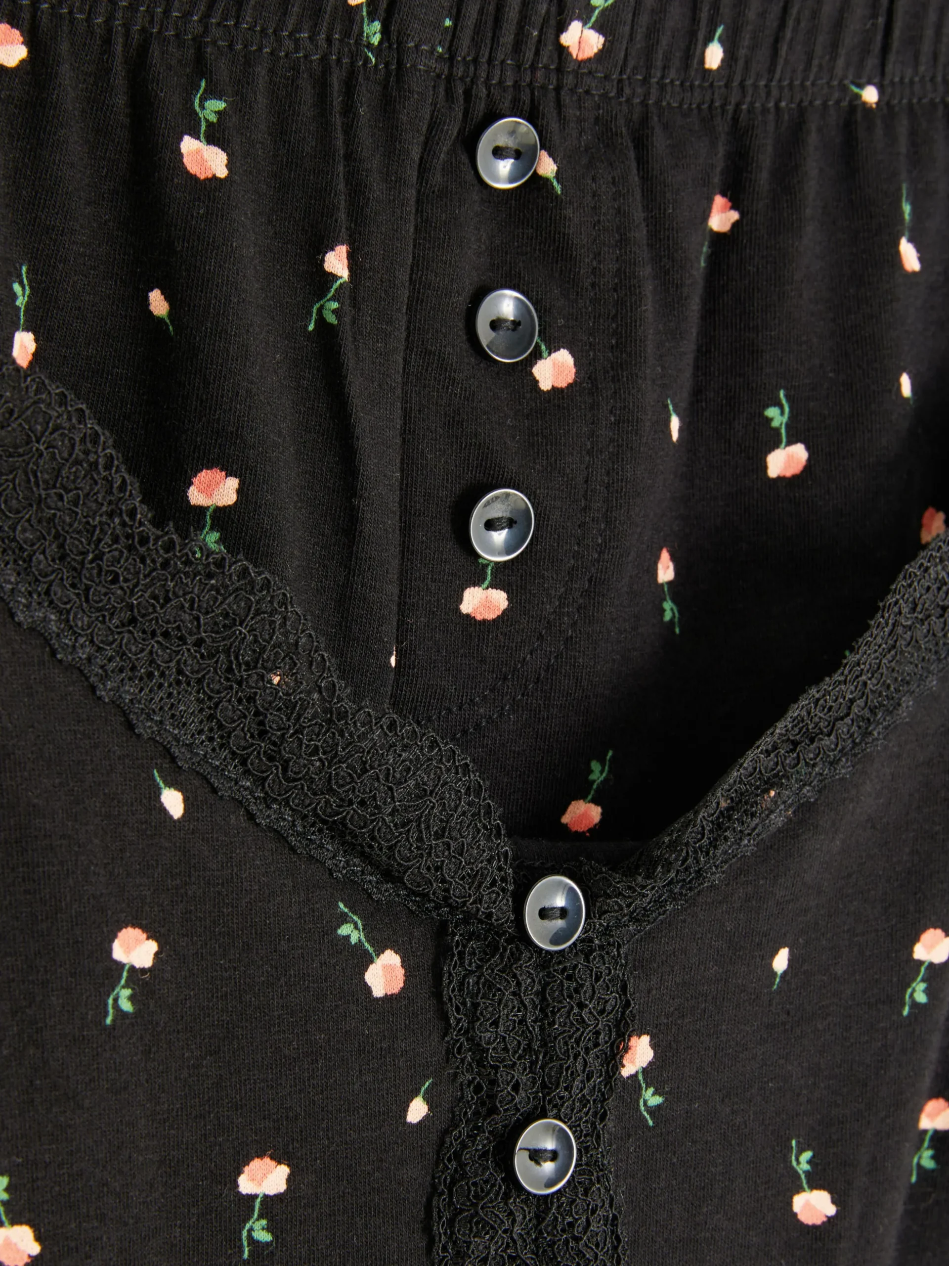 Pijama Corto De Tirantes Con Ribetes De Encaje