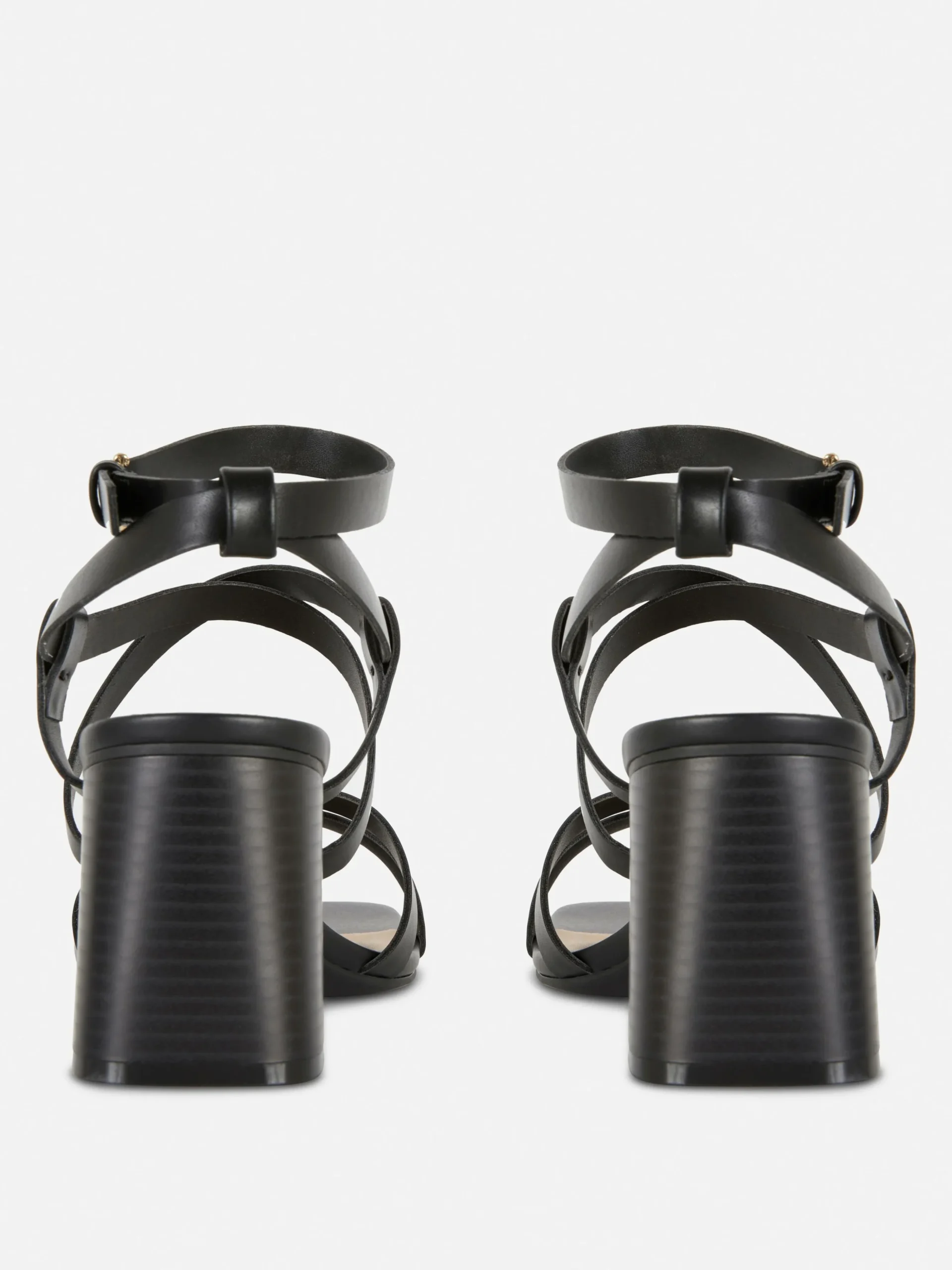 Sandalias De Tacón Grueso Con Tira Cruzada