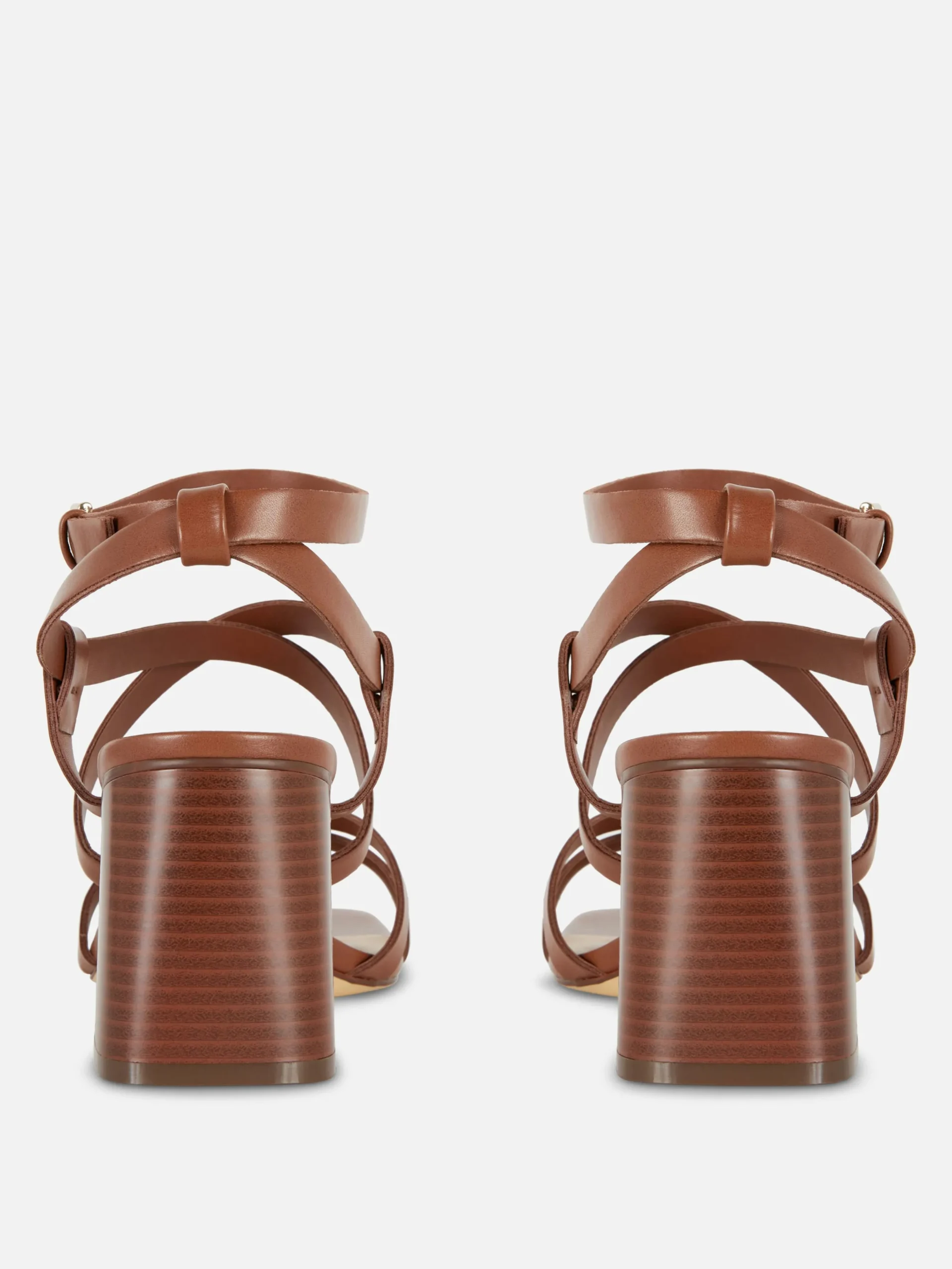 Sandalias De Tacón Grueso Con Tira Cruzada