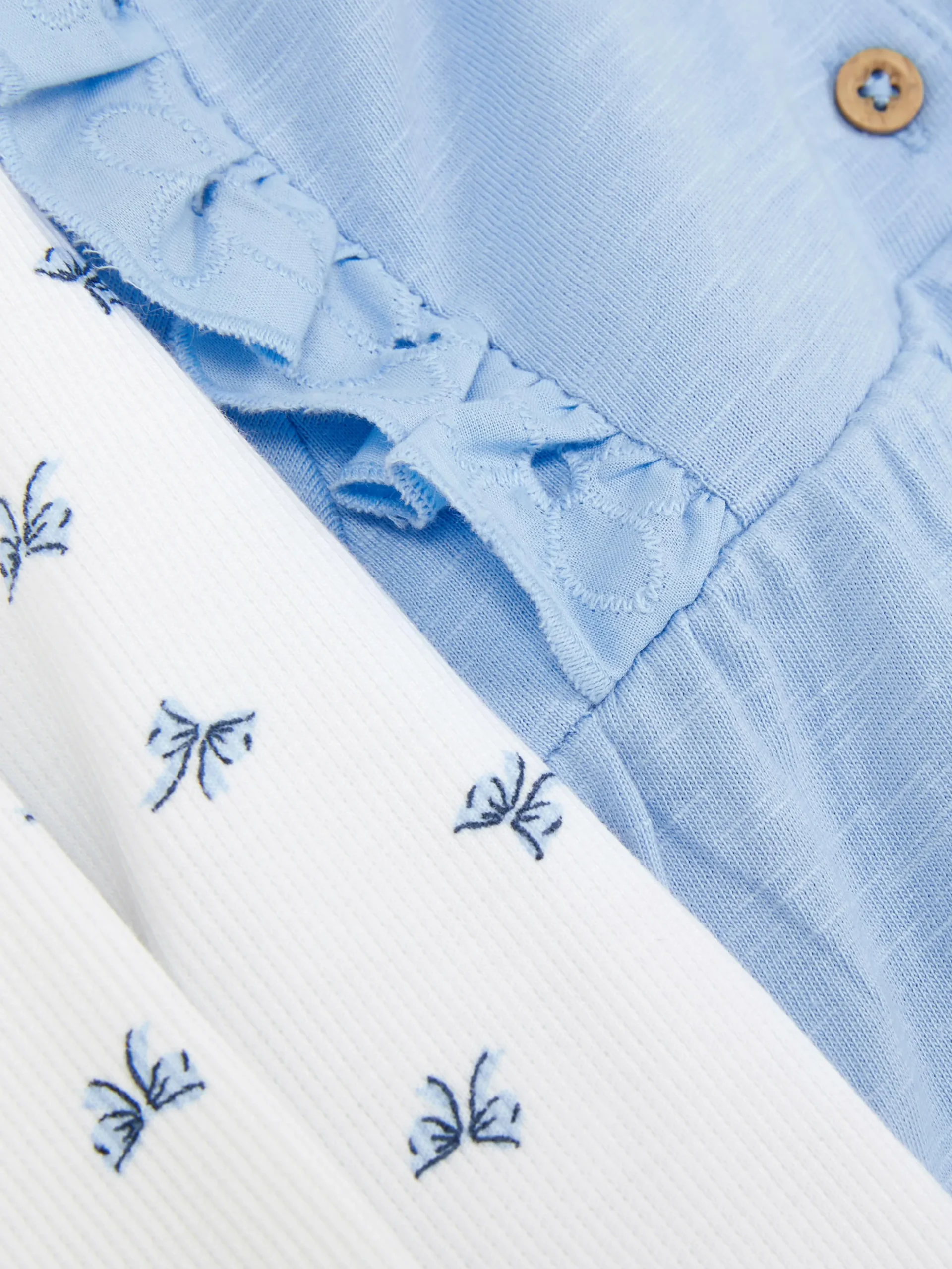 Set De Blusa Con Volantes Y Leggings