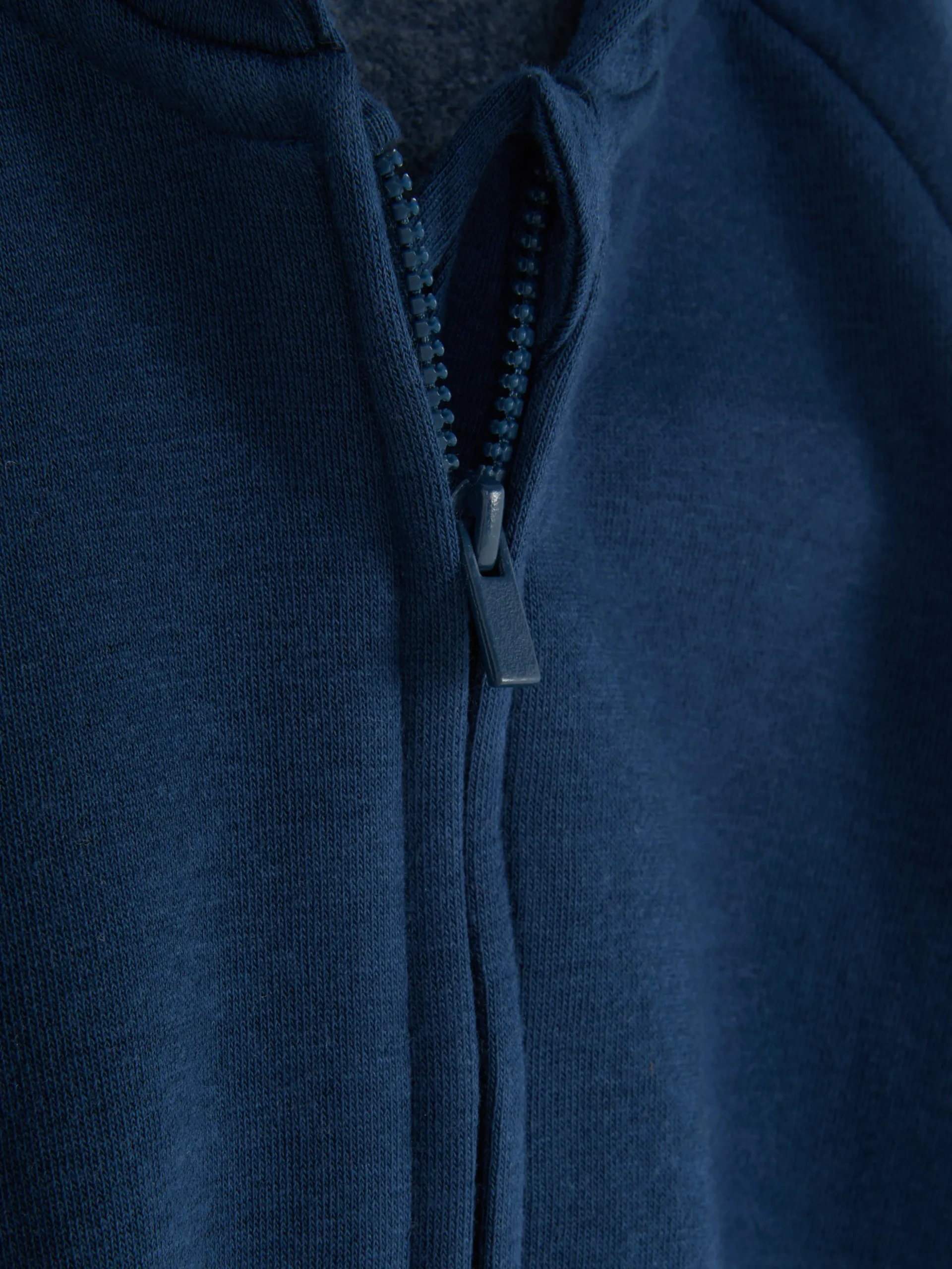 Sudadera Con Capucha Y Cremallera