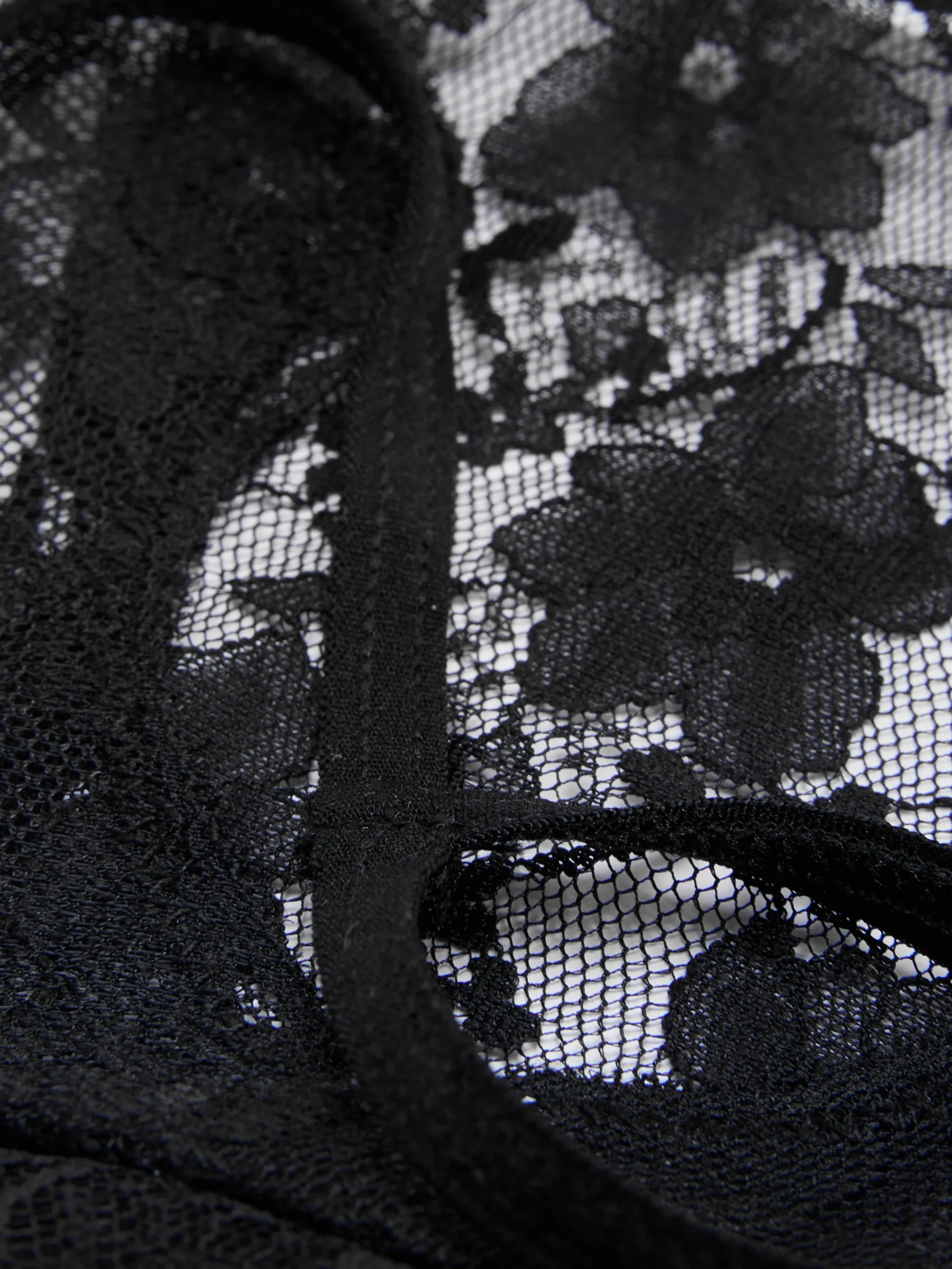 Tanga De Encaje Floral