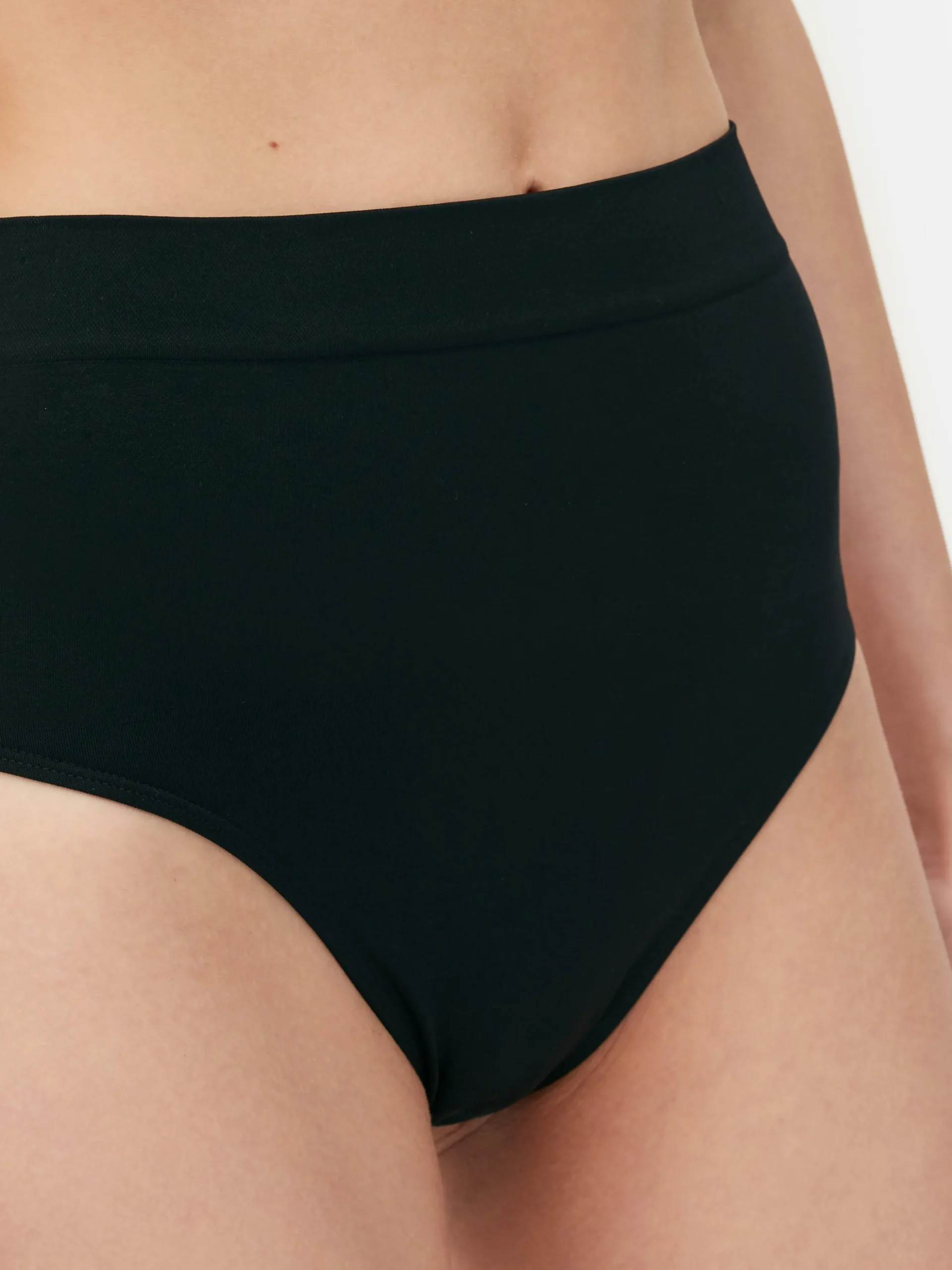 Tanga Moldeador De Talle Alto Sin Costuras