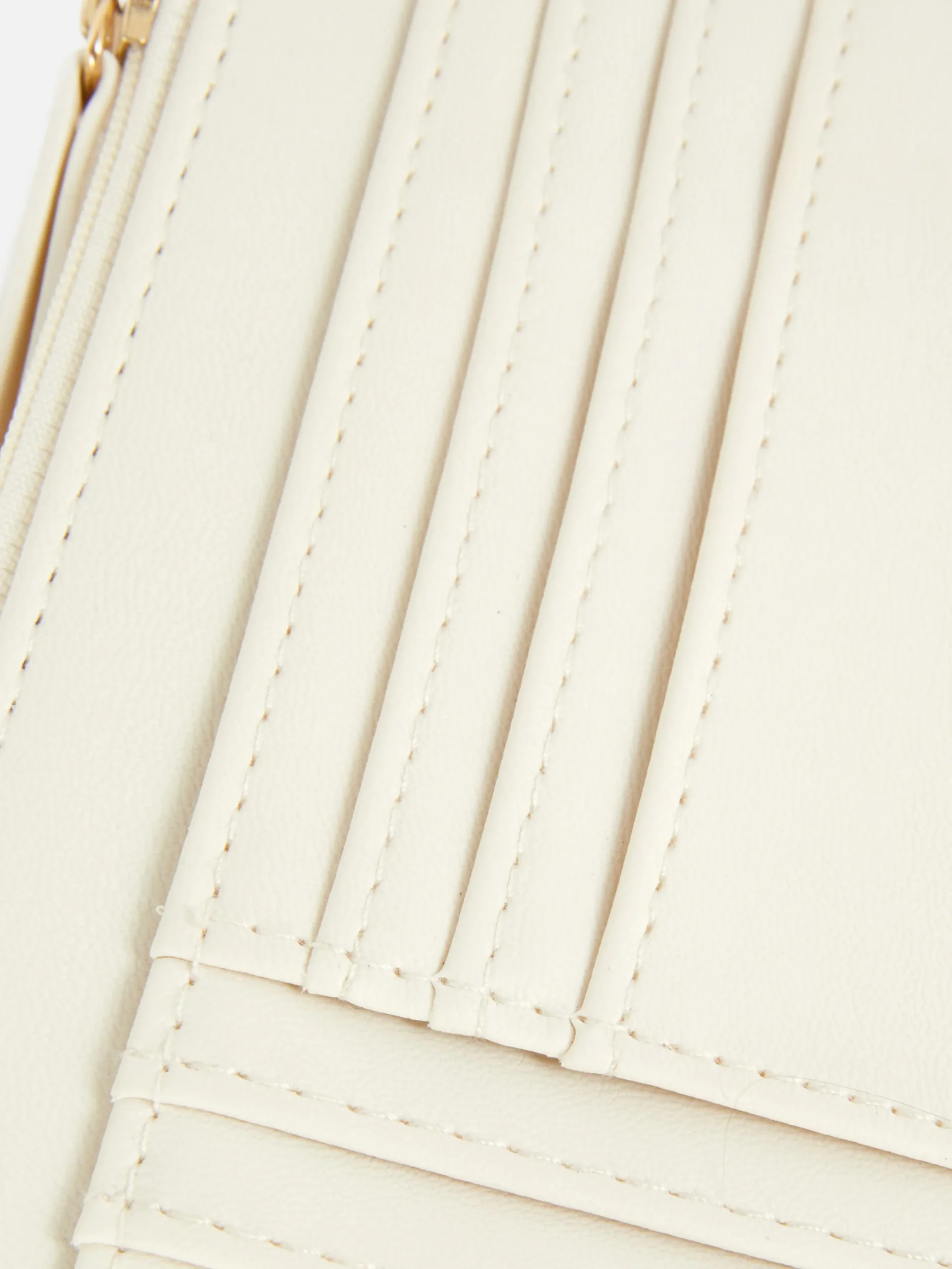 Tarjetero Acolchado Con Inicial