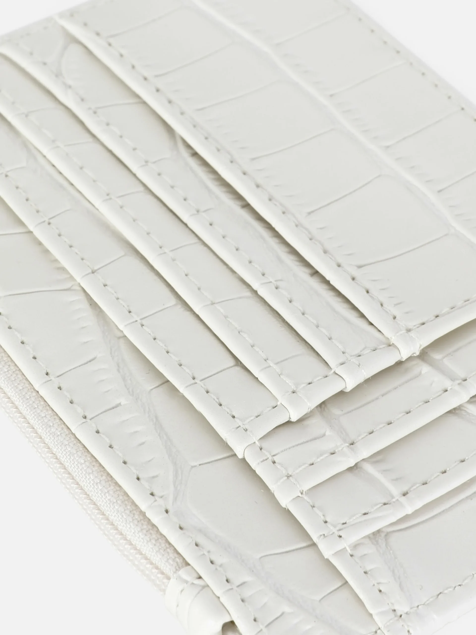 Tarjetero De Piel De Cocodrilo Sintética Con Inicial