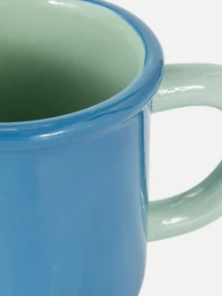 Taza Con Diseño De Acampada