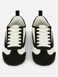 Tenis De Caña Baja Con Cordones