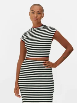 Top A Rayas Beetlejuice X Colleen Atwood