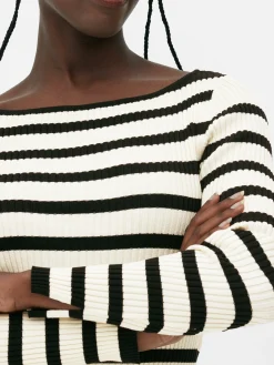 Top Acanalado Con Cuello Barco