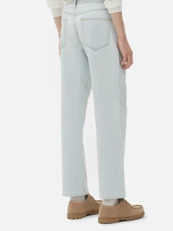 Vaqueros De Corte Holgado Y Pernera Recta