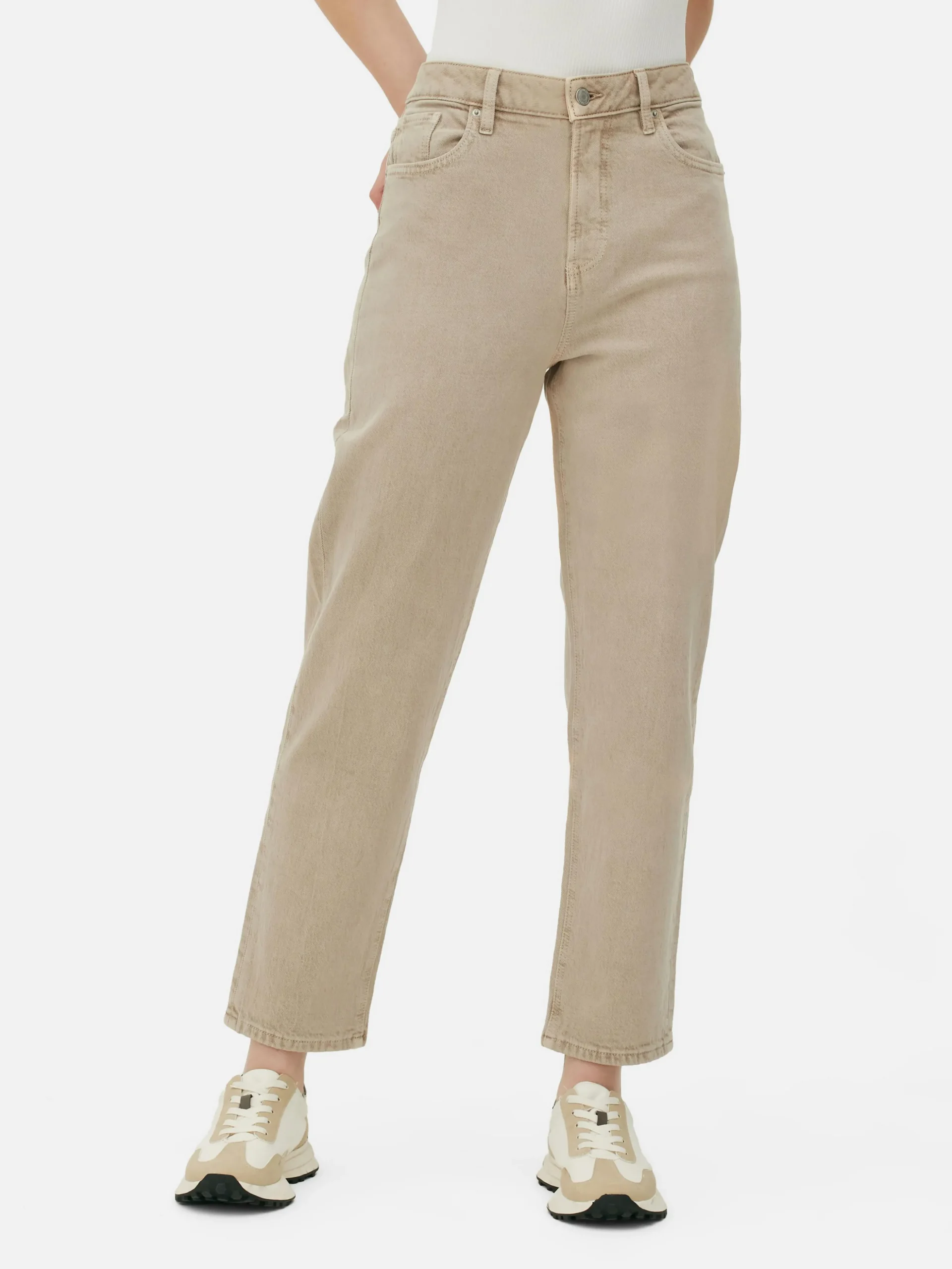 Vaqueros De Pernera Recta Y Corte Entallado