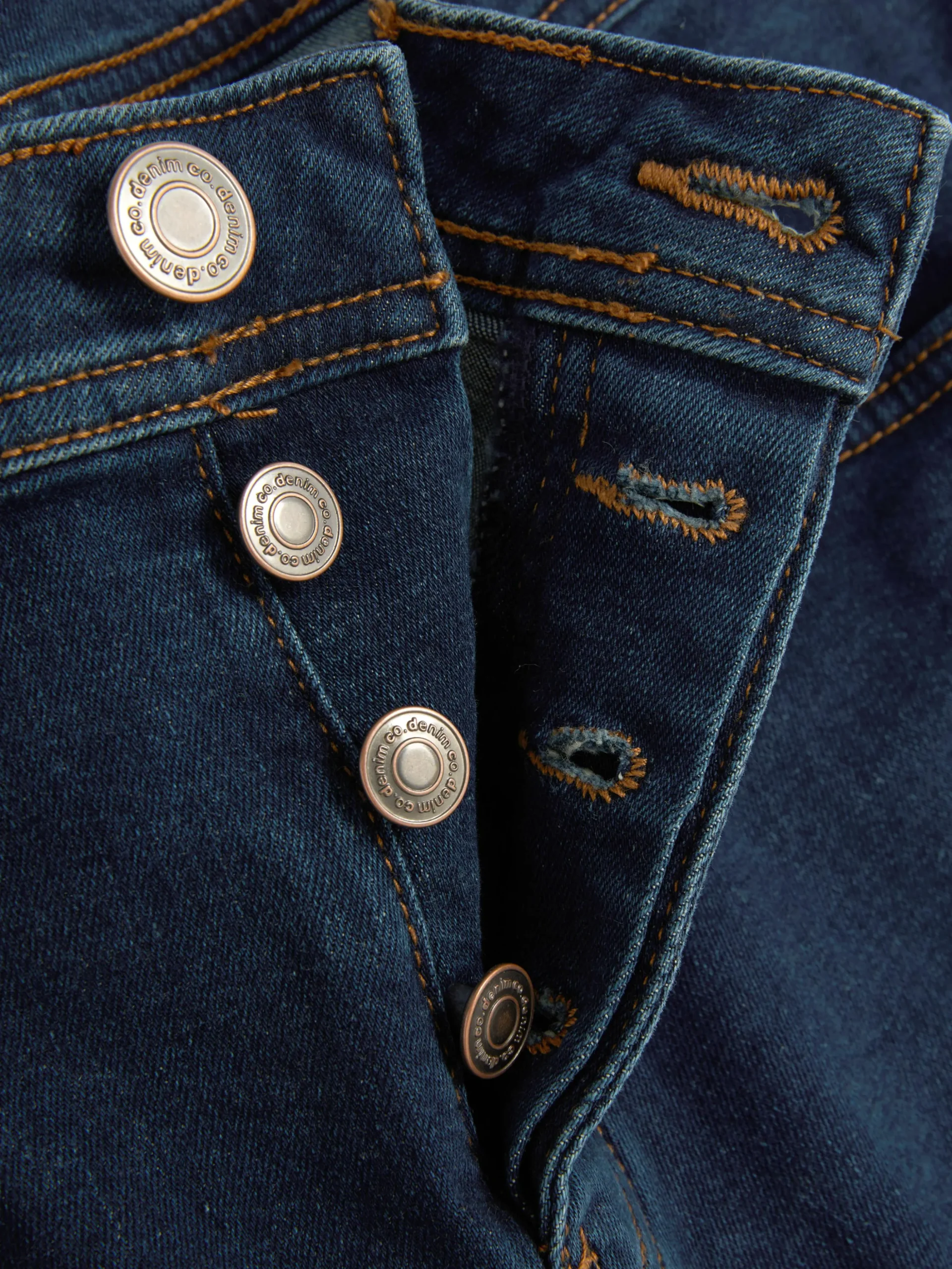 Vaqueros Entallados Elásticos