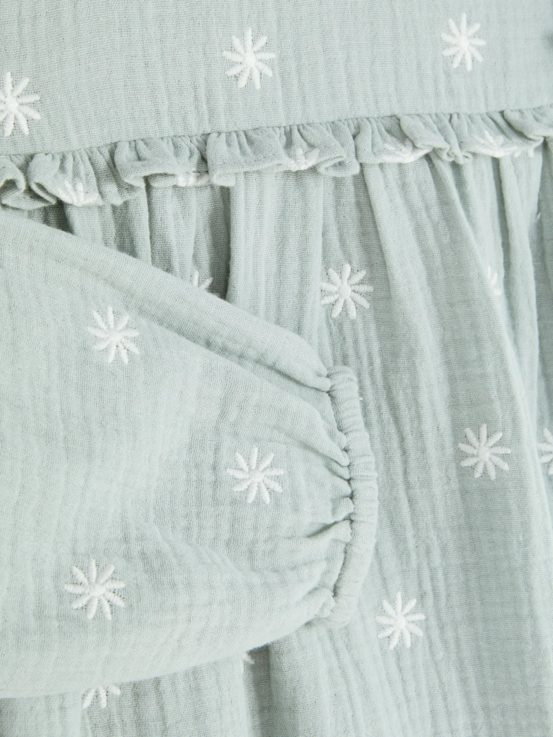 Vestido Con Vuelo De Manga Larga