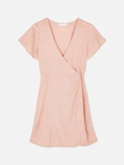 Vestido Corto Cruzado Con Mangas Casquillo