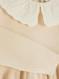 Vestido De Punto Con Cuello Bordado