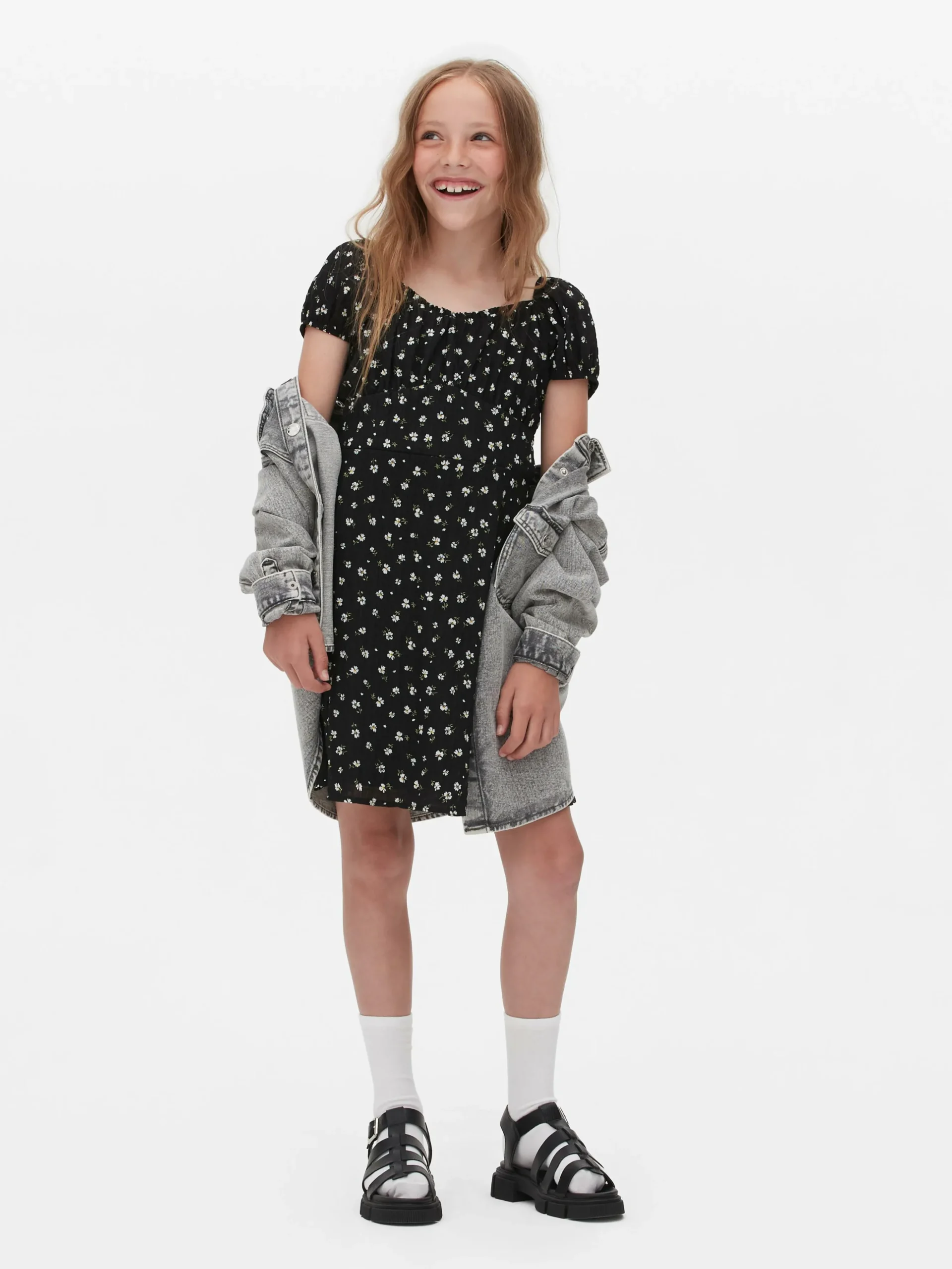 Vestido Fruncido Con Flores