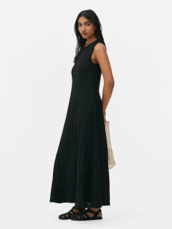 Vestido Largo Texturizado A Rayas Sin Mangas