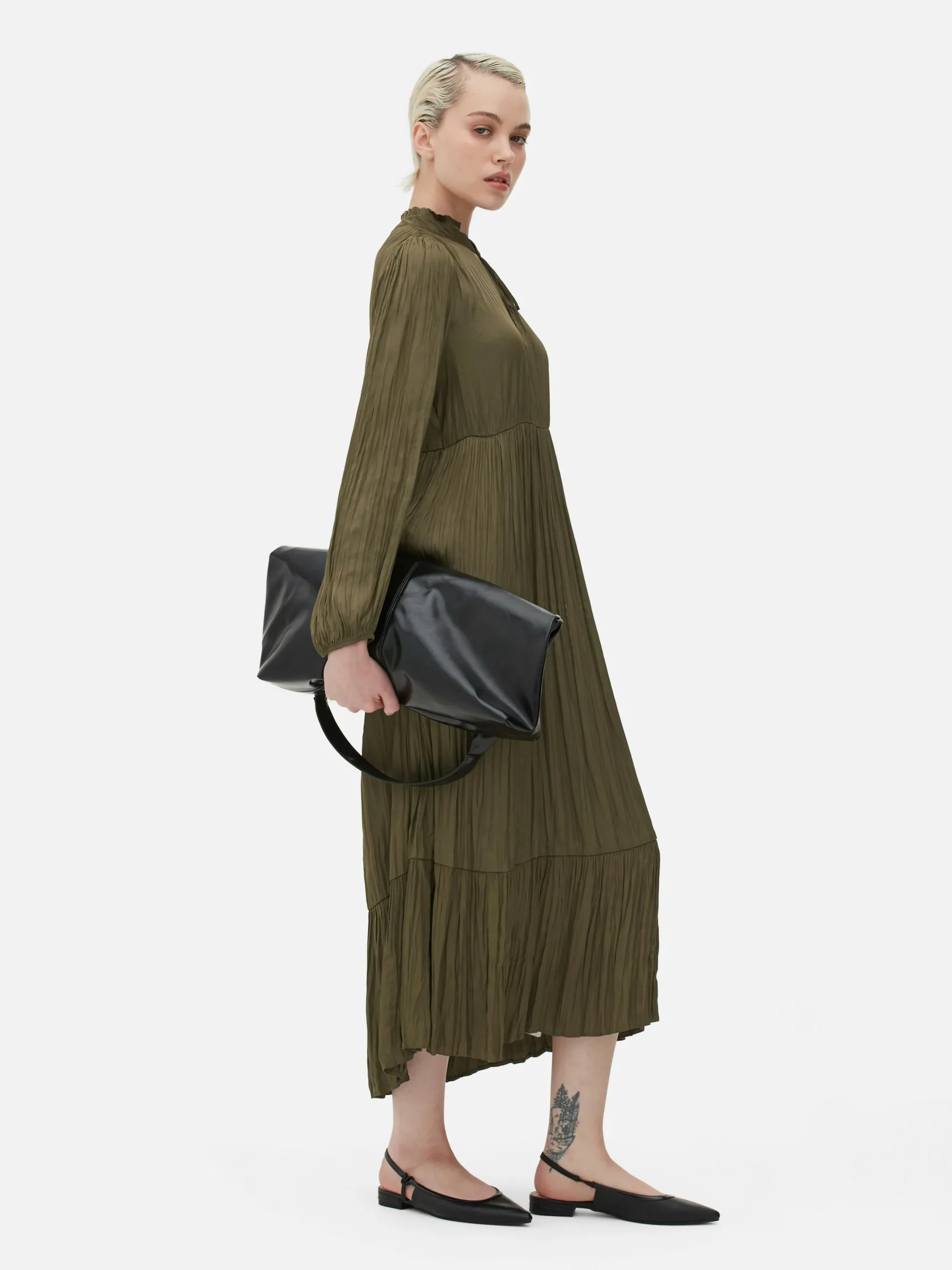 Vestido Midi Plisado De Satén