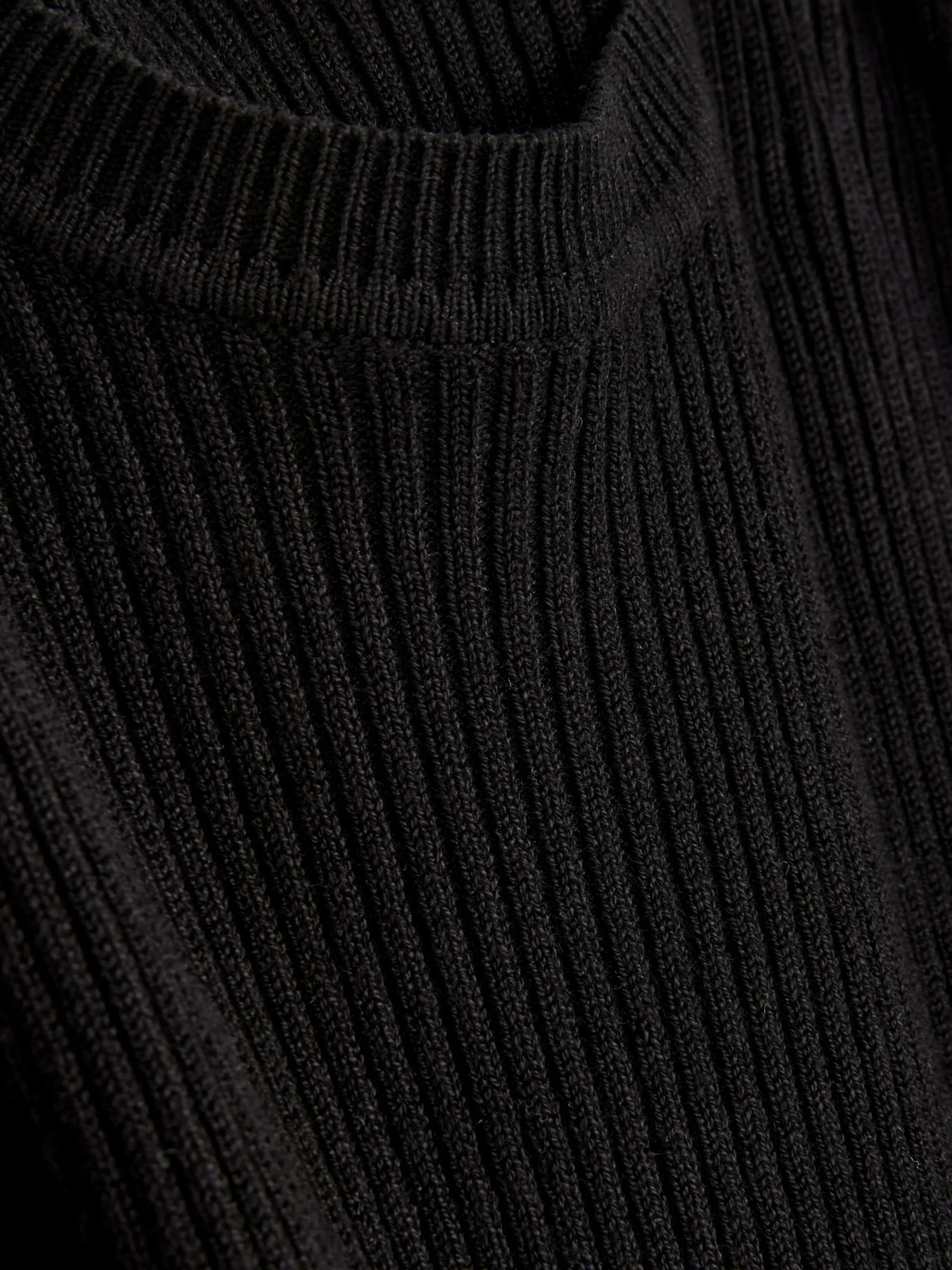 Vestido Tipo Jersey De Manga Larga Y Cuello Redondo