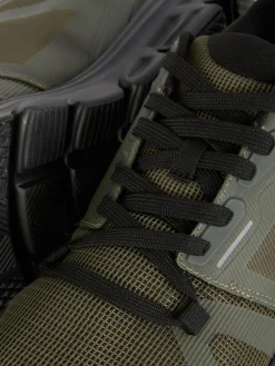 Zapatillas Con Cordones Para El Gimnasio