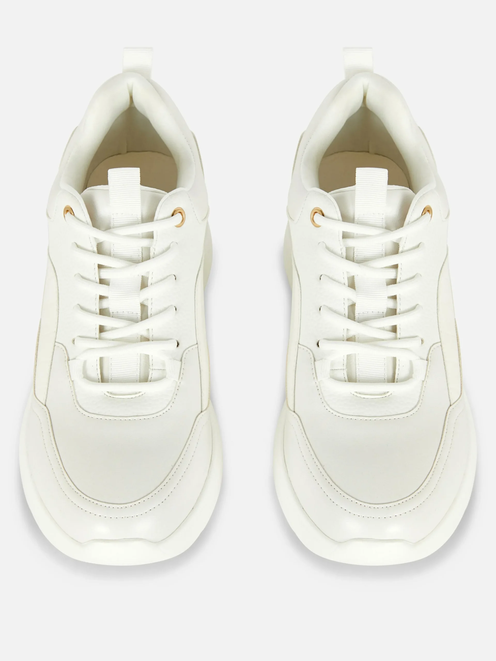 Zapatillas De Cuña Con Ribete Metalizado