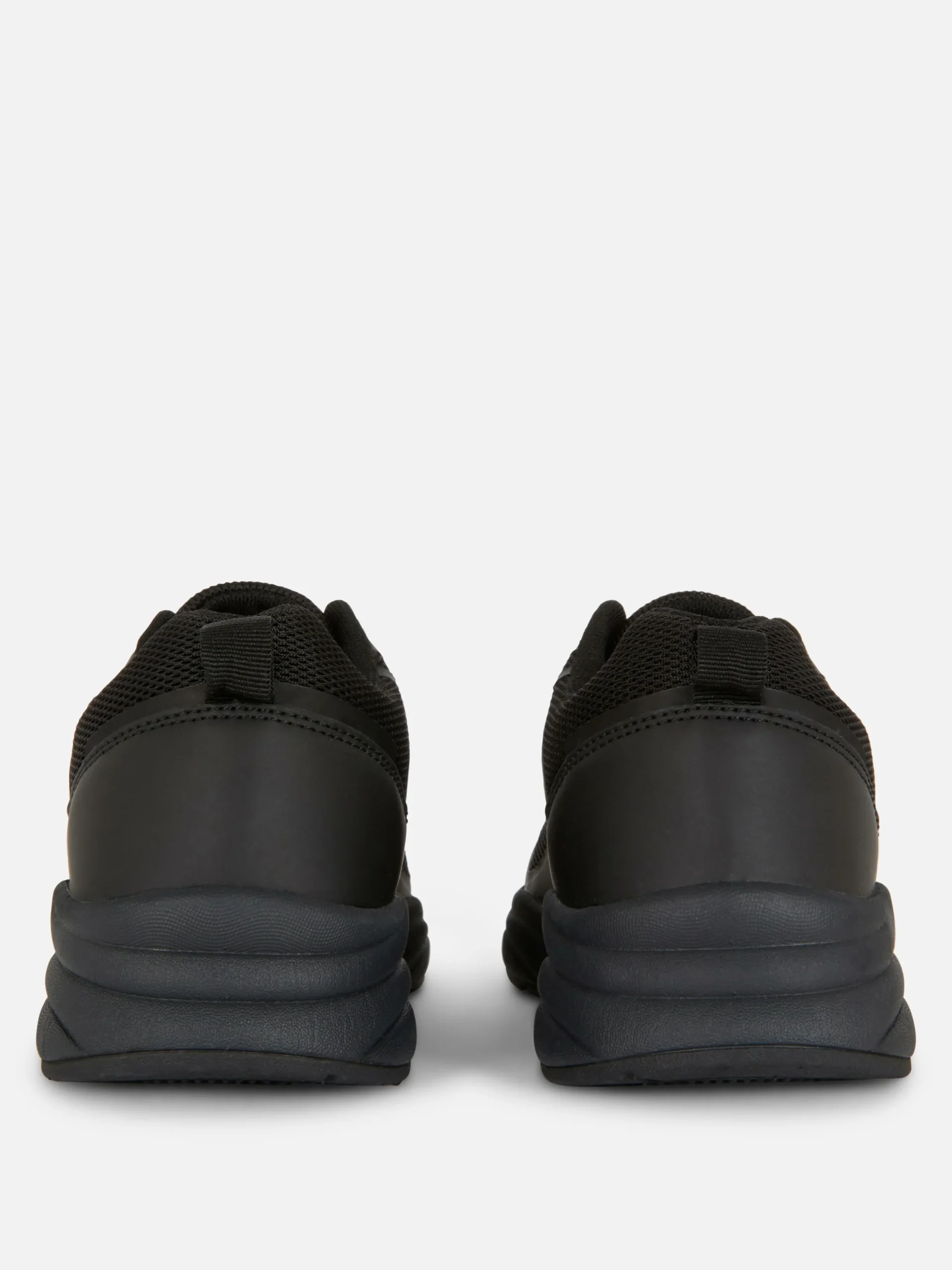 Zapatillas Deportivas Con Suela Gruesa Y Paneles