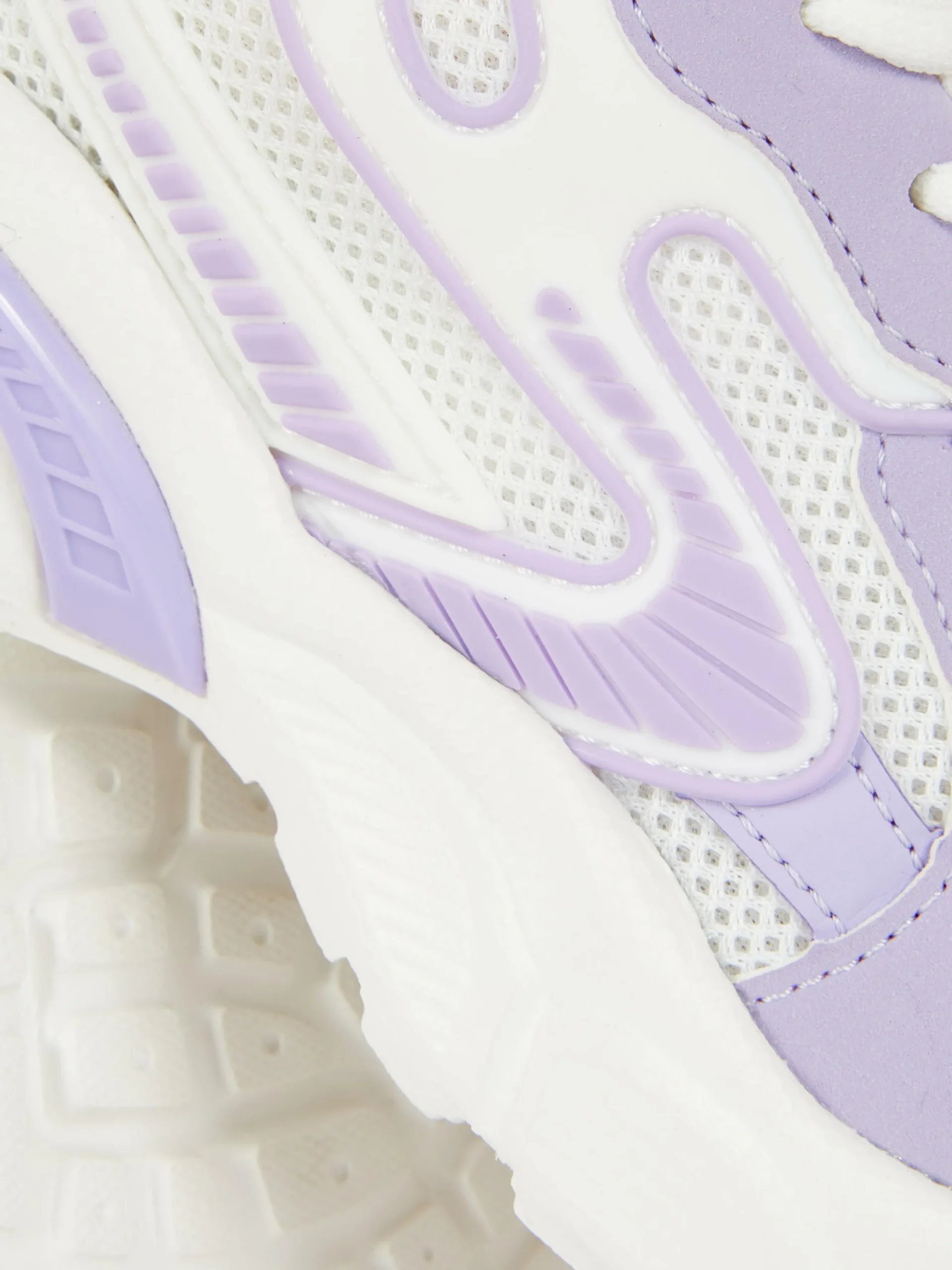 Zapatillas Deportivas Con Suela Gruesa Y Paneles