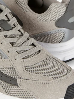 Zapatillas Deportivas Con Panel De Malla