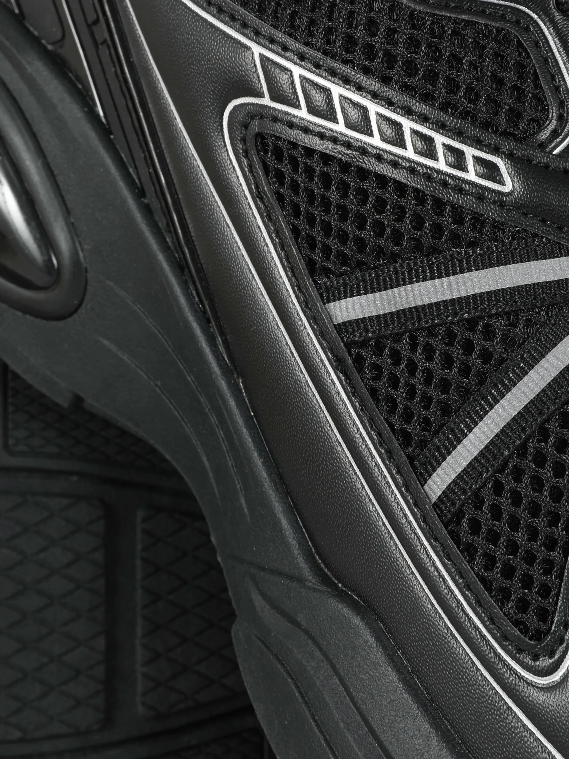 Zapatillas Deportivas De Caña Baja Con Paneles