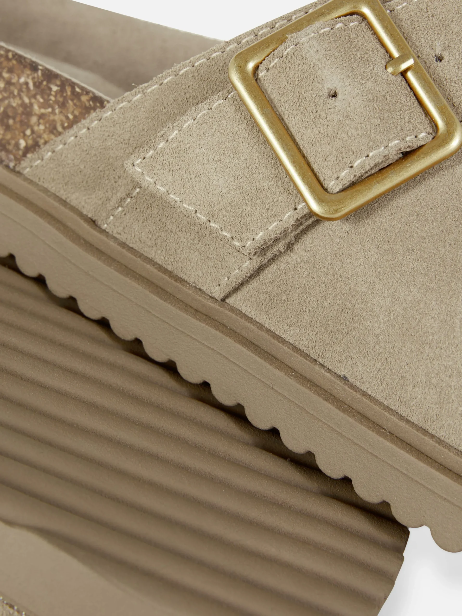 Zuecos De Ante De The Edit